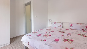 Unclassified image, 4 of 18, button - Adorable Apartment in Kvarner With Sea View (Novi Vinodolski)