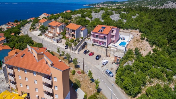 Exterior - Spacious House Apartment With Swimming Pool & Sea View (Novi Vinodolski)