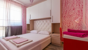 Apartment - Spacious House Apartment With Swimming Pool & Sea View (Novi Vinodolski)