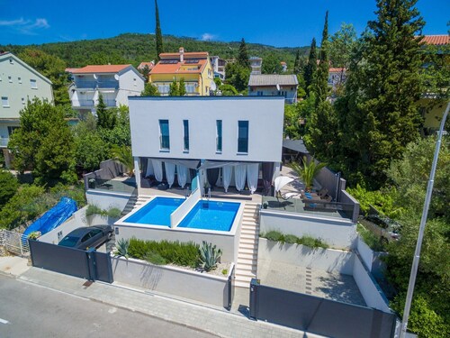 Quaint Villa in Selce With a Private Swimming Pool