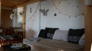 Living room - High Privacy Countryside Chalet With Private Beach and Terrace With Seaview (Sibenik)