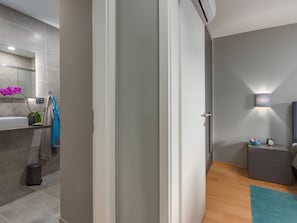 2 bedrooms, bed sheets - Beautiful Decorated Apartment With sea View Near the Olive Groves and the sea (Porec)