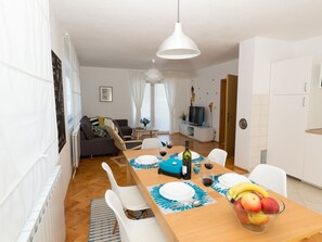 Dining - Charming Holiday Home in Ribarici With Garden (Ogulin)