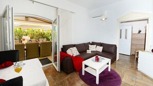 Living room - Modern Holiday Home in Buici With Swimming Pool (Porec)