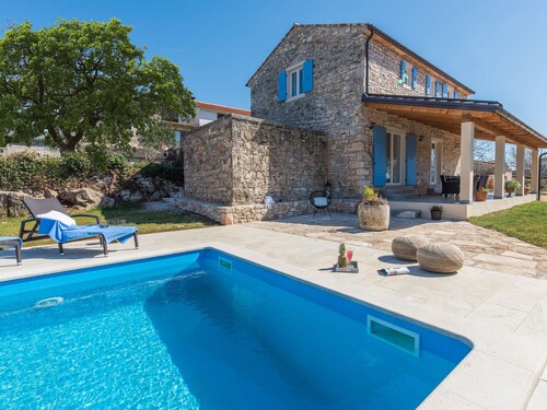 Beautiful Stone House With Large Garden and Private Pool