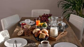 Villa | Dining