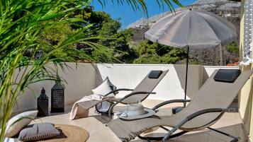 Villa | Pool | Indoor pool, outdoor pool