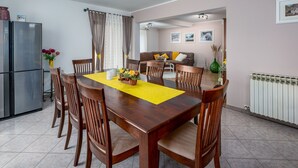 Dining - Nicely Decorated Villa With Pool for 8 People in the Heart of Istria (Zminj)