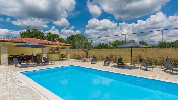 Unclassified image, 1 of 33, button - Villa for 8 Persons with Private Pool, Summer Kitchen, Hot Tub (Svetvincenat)