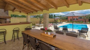 Unclassified image, 2 of 33, button - Villa for 8 Persons with Private Pool, Summer Kitchen, Hot Tub (Svetvincenat)