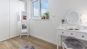 Unclassified image, 4 of 35, button - Modern Luxurious Villa for 8- 10 People With Private Swimming Pool Near Porec (Porec)