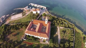 Exterior - Charming Detached House With Beautiful Private Garden, 300m From the sea (Pasman)