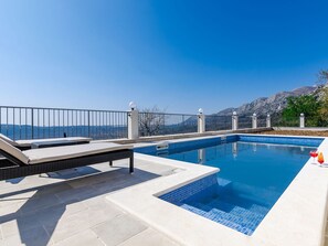 Villa | Pool | Indoor pool, outdoor pool