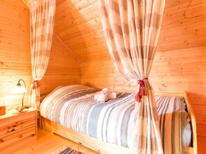 House | 4 bedrooms, iron/ironing board, bed sheets - Holiday Home Ravna Gora Near Risnjak Park (Ravna Gora)