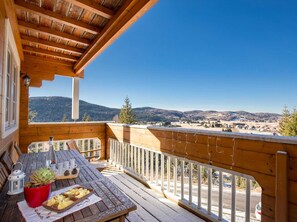 Dining - Holiday Home Ravna Gora Near Risnjak Park (Ravna Gora)