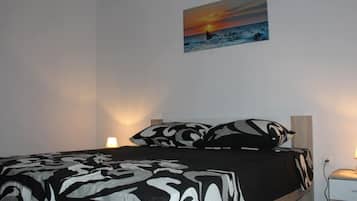 Apartment | 3 bedrooms, bed sheets