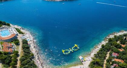 Modern Apartment in Bibinje With Pool