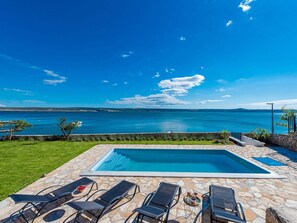 Villa | Pool
