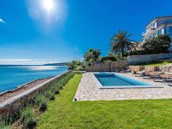 Villa | Pool