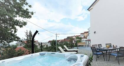 Holiday House Amberg with Whirpool near Opatija