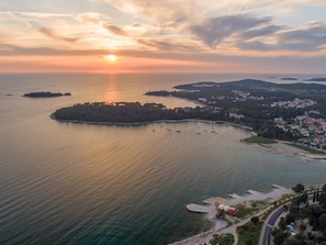 Exterior - A Beautiful Spacious Apartment for 4 Persons Near the Beach in Rovinj (Rovinj)
