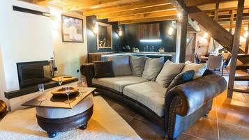 House | Living area | TV