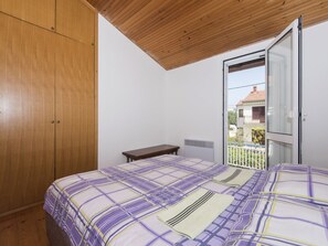 Ferienhaus | 3 Schlafzimmer, individuell eingerichtet, Bettwäsche
