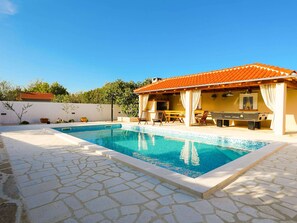Villa | Pool
