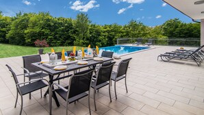 Unclassified image, 2 of 39, button - Beautiful Villa Green Heaven With Swimming Pool in Natural Surroundings (Pazin)