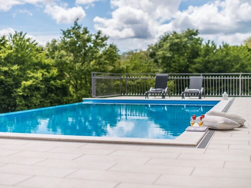 Beautiful Villa Green Heaven With Swimming Pool in Natural Surroundings