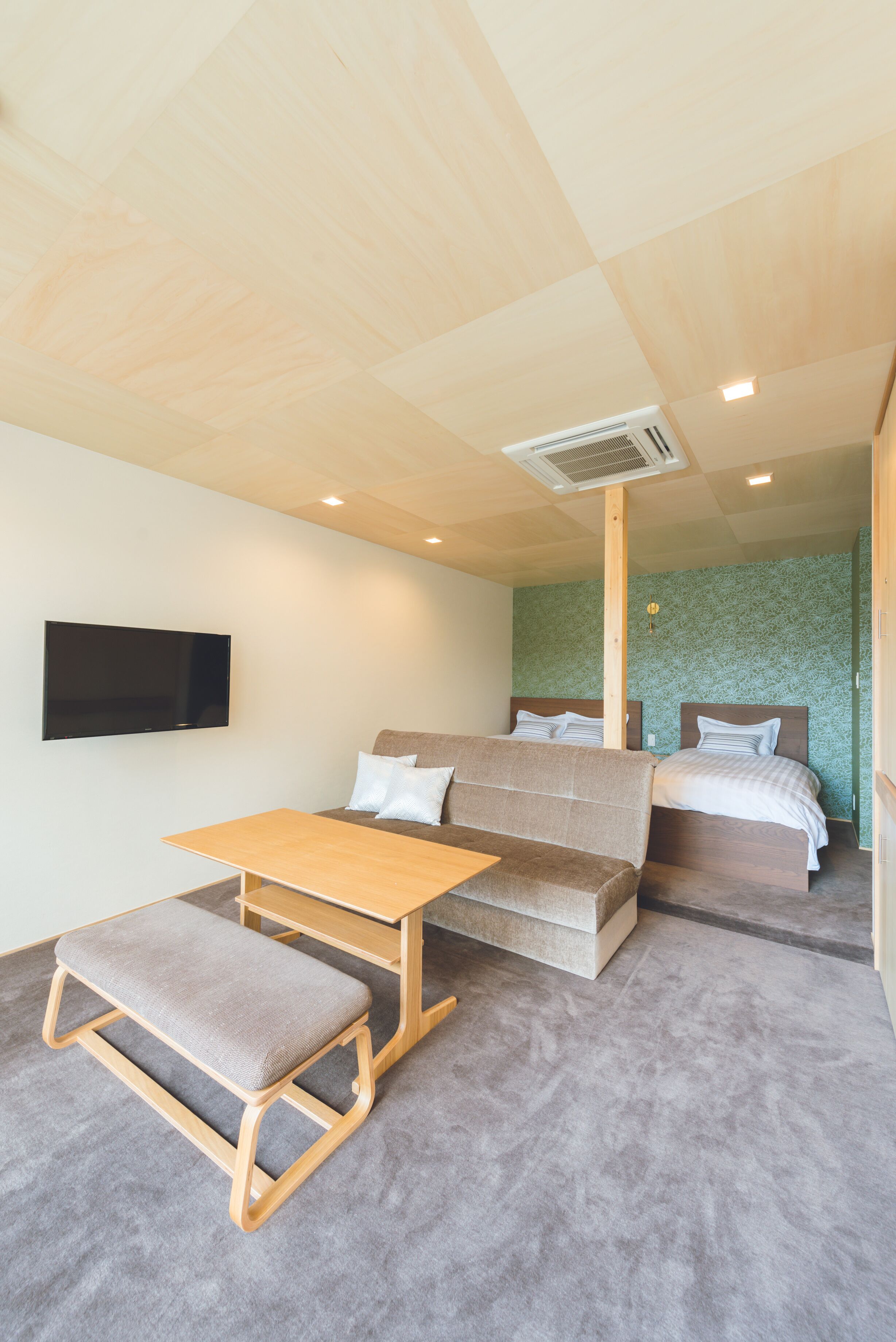 garden view studio | individually decorated, iron/ironing board, free wifi, bed sheets