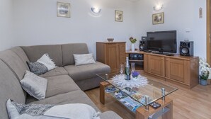 Living room - Nicely Decorated Holiday House Adrijana in Umag (Umag)