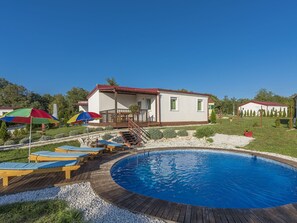 Exterior - Holiday House With Private Pool for 6- 8 People in Holiday Park Jelovci (Tinjan)