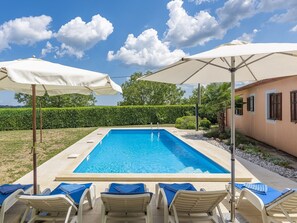 Outdoor pool - Holiday Home Fragola With Outdoor Swimmingpool in Tinjan (Tinjan)