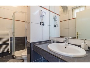 House | Bathroom