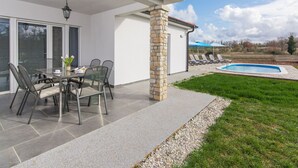 Unclassified image, 3 of 32, button - Charming Villa Frontera in Nova Vas With Private Pool for 6 People (Porec)