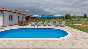 Unclassified image, 2 of 32, button - Charming Villa Frontera in Nova Vas With Private Pool for 6 People (Porec)