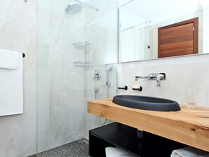 House | Bathroom - Apartment for 4 Persons With a Private Pool and sea View in Crikvenica (Crikvenica)