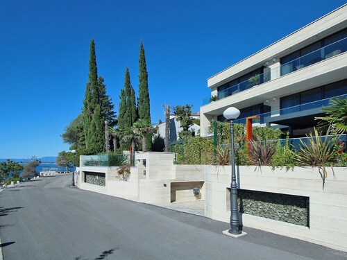 Apartment for 4 Persons With a Private Pool and sea View in Crikvenica