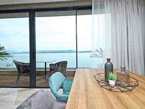 Dining - Apartment for 4 Persons With a Private Pool and sea View in Crikvenica (Crikvenica)