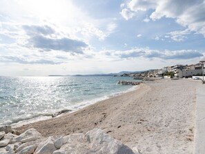 Exterior - Simplistic Villa in Podstrana with Patio near Adriatic Sea (Podstrana)