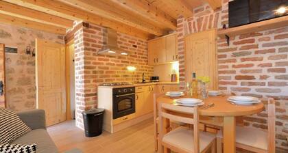 Cozy Holiday Home With Garden in Starigrad
