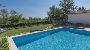 Unclassified image, 2 of 38, button - Charming Stone Villa for 14 with Pool & Hot Tub in Central Istria (Pazin)