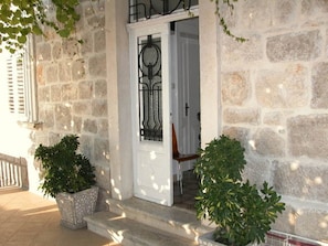 Reception - Authentic Unit Overlooking Dubrovnik old Town and Lokrum Island, Private Terrace (Dubrovnik)