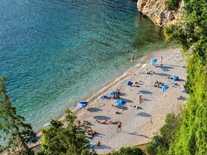 Beach - Quaint Mansion With Terrace in Dubrovnik (Dubrovnik)