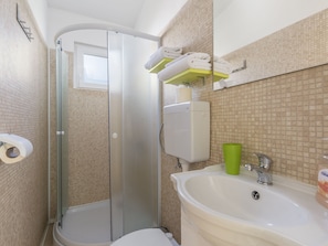 Villa | Bathroom