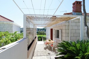Apartment | Exterior - Sumptuous Apartment in Dubrovnik Private Terrace (Dubrovnik)