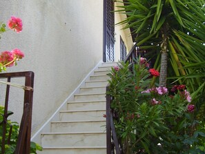 Reception - Elegant Apartment in Maslinica Near Sea (Solta)