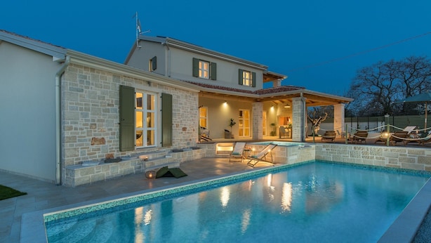 Unclassified image, 1 of 39, button - Beautiful Villa With Private Pool and Fenced Garden Near Visnjan (Visnjan)