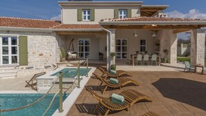 Unclassified image, 3 of 39, button - Beautiful Villa With Private Pool and Fenced Garden Near Visnjan (Visnjan)